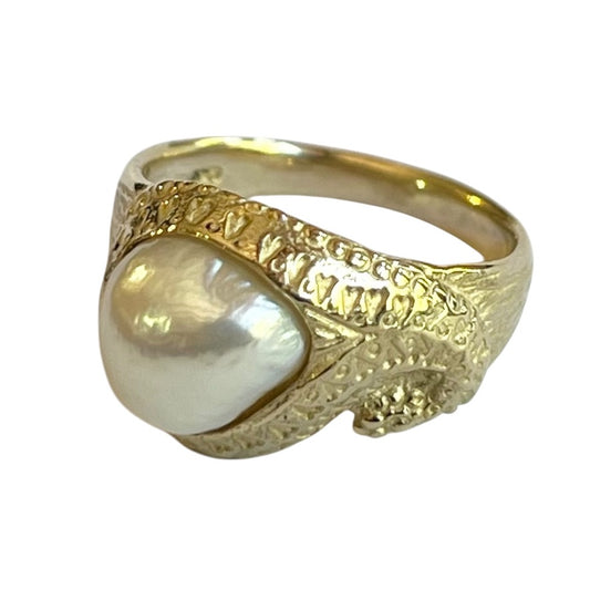 Ring - Burmese Baroque Pearl Drop Paisley Design