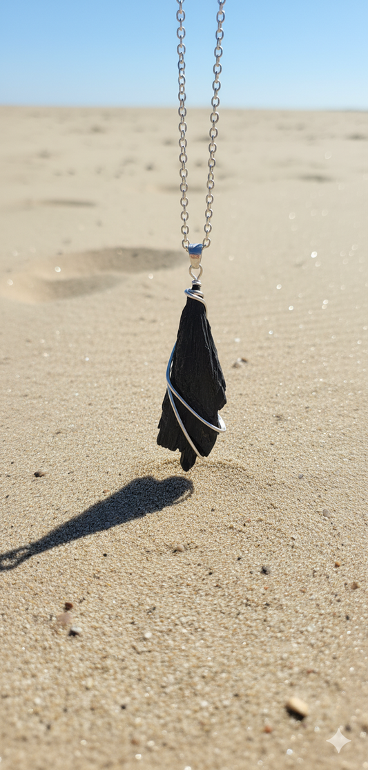 Pendant - Black Kyanite