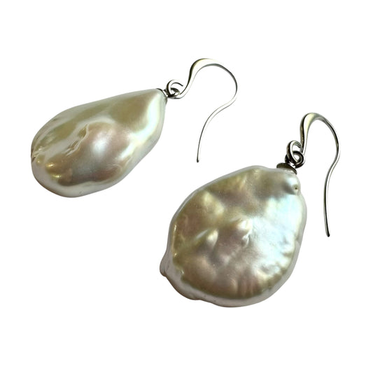 Earrings - Classic Keshi Pearl on Silver