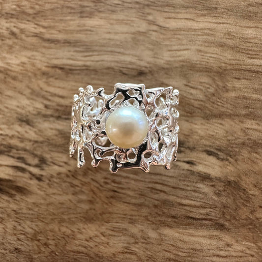 Ring, Fan of the Sea, Sterling Silver, Freshwater Pearl