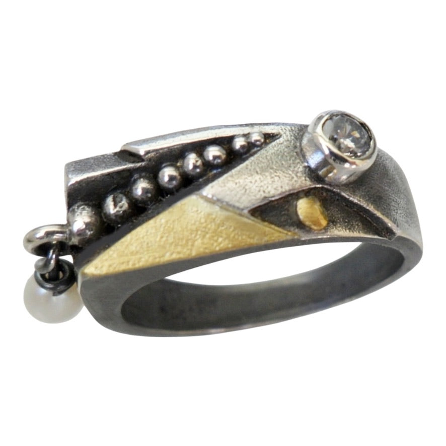 Ring - Cubic Zirconia & Freshwater Pearl - Summer 2026