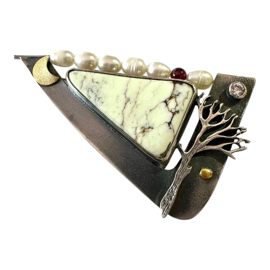 Brooch - 'Old Fellow Gum Tree' with Magnesite