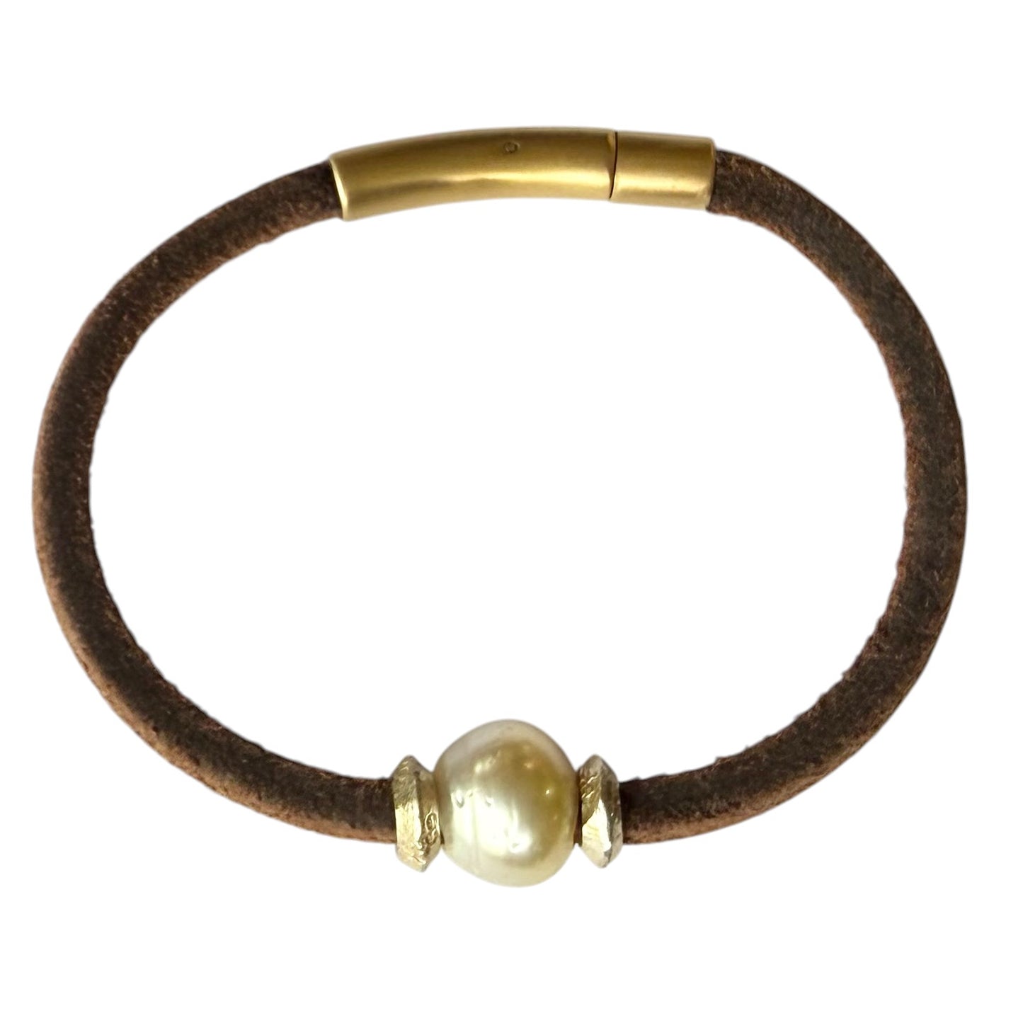 Bracelet - 13.5mm South Sea Champagne Pearl on Brown Leather