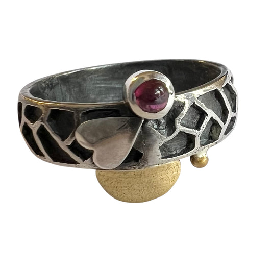 Ring - 'Love Heart' Garnet