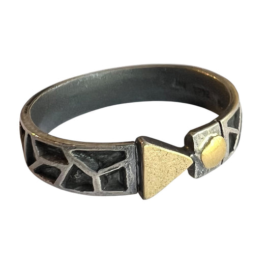 Ring - Abstract Arrow