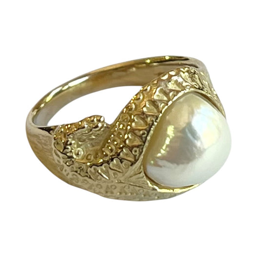 Ring - Burmese Baroque Pearl Drop Paisley Design