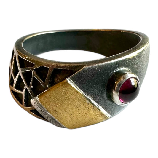 Ring - Garnet Marble Design