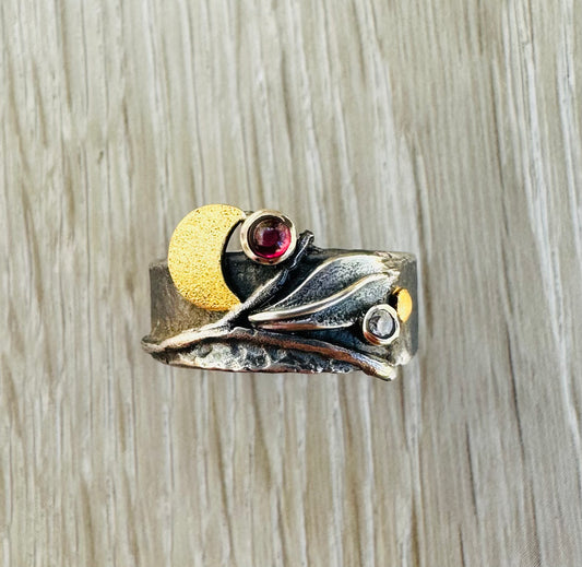 Ring - Leaf and Garnet