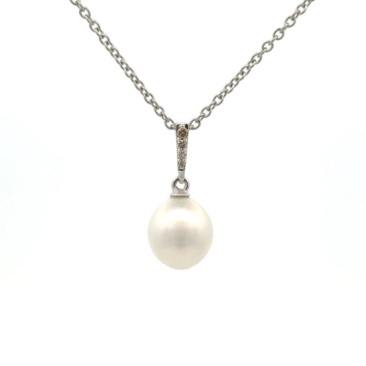 Pendant - Australian South Sea Pearl 10-11 mm 4 Argyle Diamond 0.06 ct 9Kt White Gold