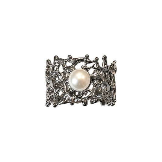 Ring - Fan of the Sea, Rhodium Finish with White Freshwater Pearl