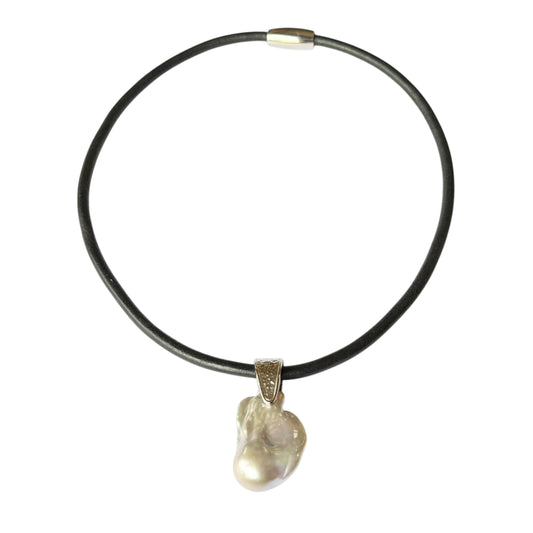Necklace - Baroque Pearl on Leather