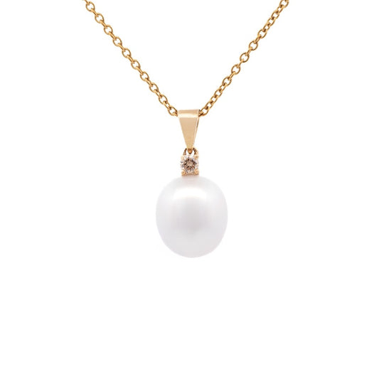 Pendant - Australian South Sea Pearl 11-12 mm 1 Argyle Diamond 0.12 ct 9Kt Yellow Gold