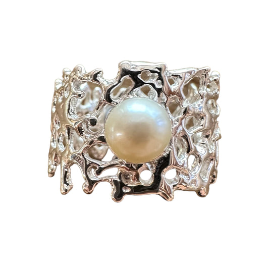 Ring, Fan of the Sea, Sterling Silver, Freshwater Pearl