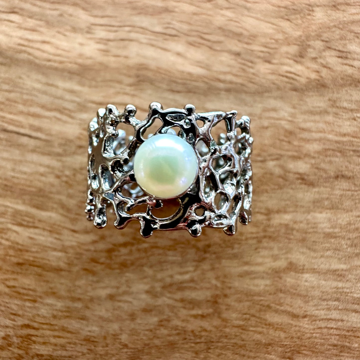 Ring - Fan of the Sea, Rhodium, Freshwater Pearl