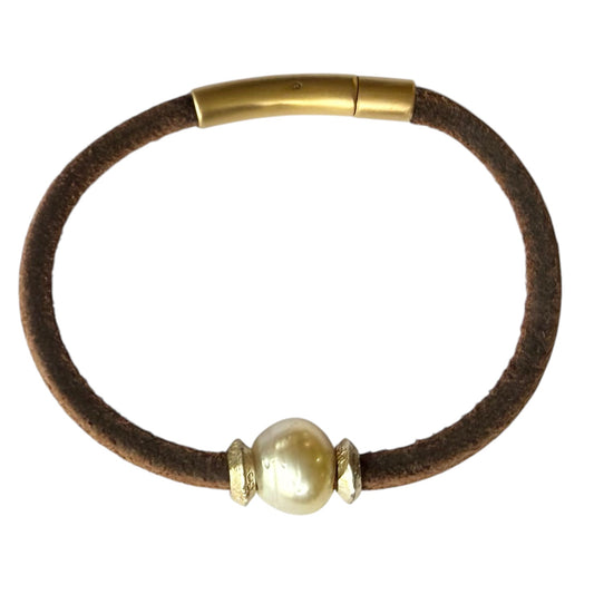 Bracelet - 13.5mm South Sea Champagne Pearl on Brown Leather