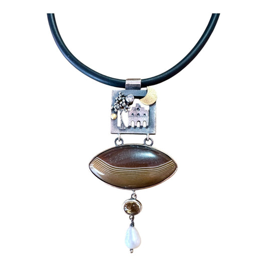 Pendant - 'My Home is My Castle' with Agate