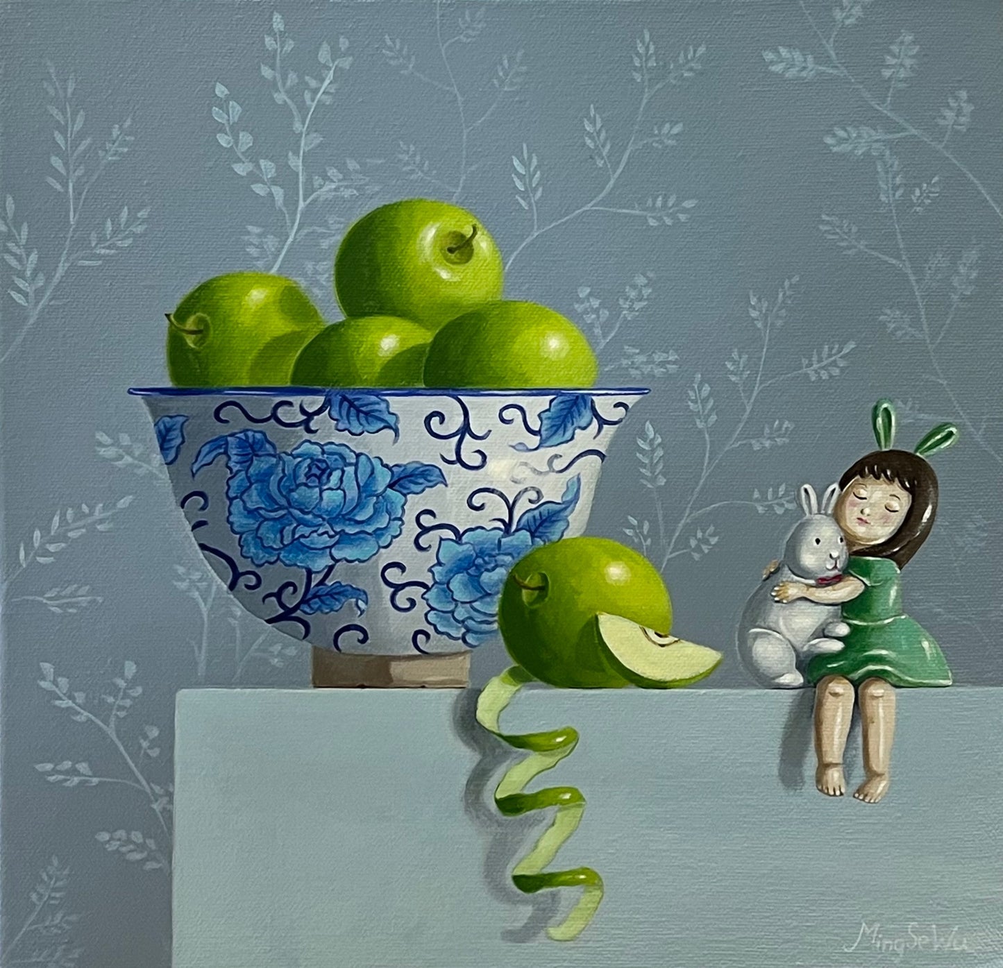 Apple & Bowl