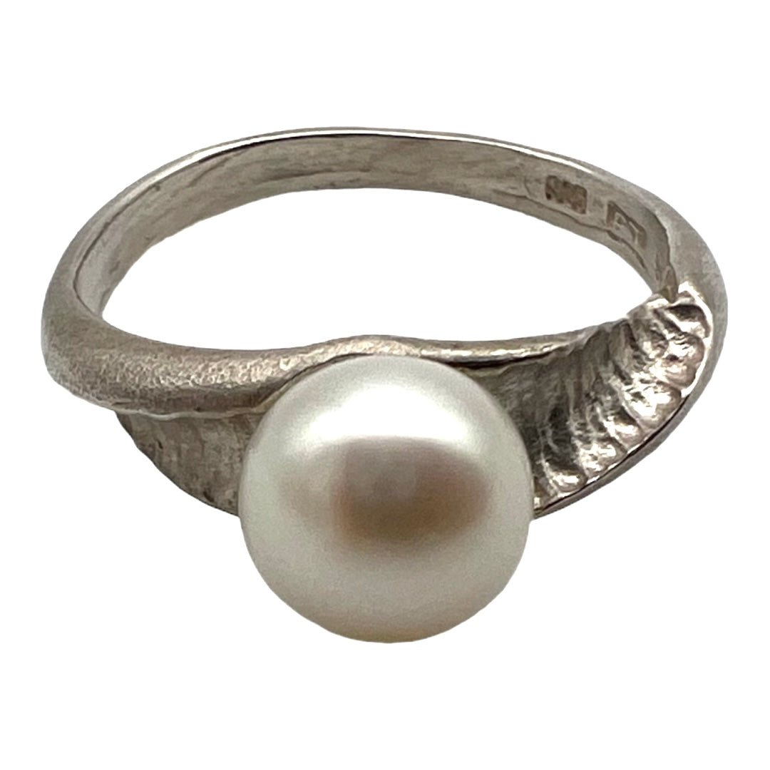 Ring - Pearl with Textured Silver