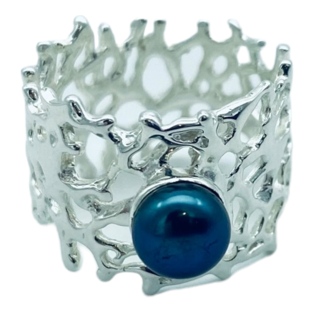 Ring - Fan of the Sea,  Black Pearl