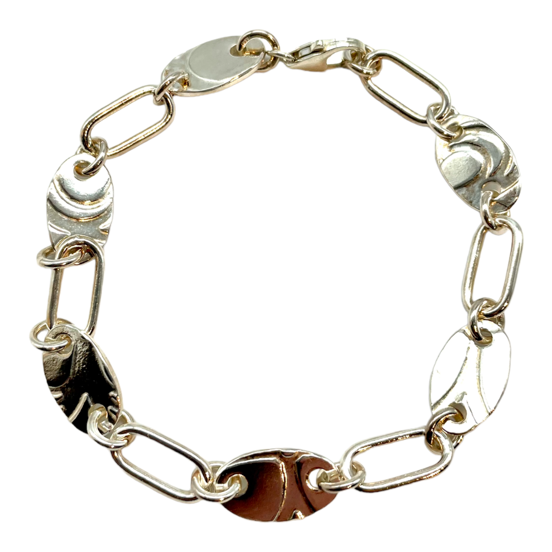 Bracelet, Hall