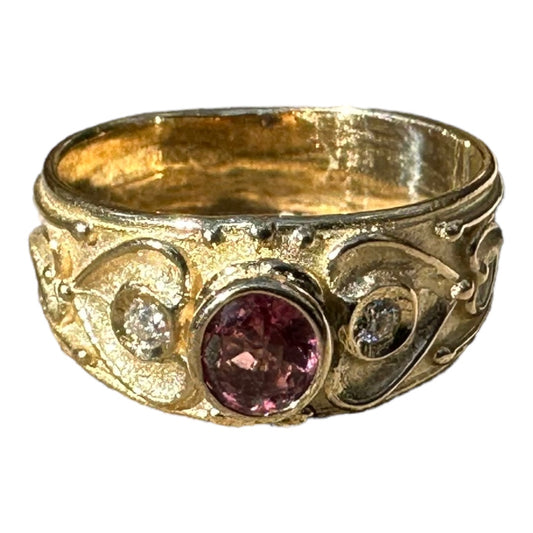 Ring - Pink Spinel with Hilight Diamonds, Size K1/2