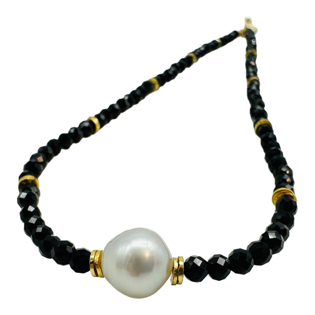 Necklace - 10mm Broome Pearl and Black Spinel