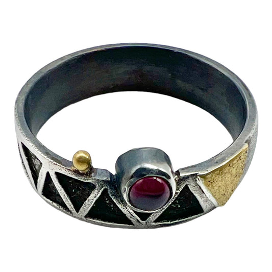 Ring - Garnet with Triangles and Drop