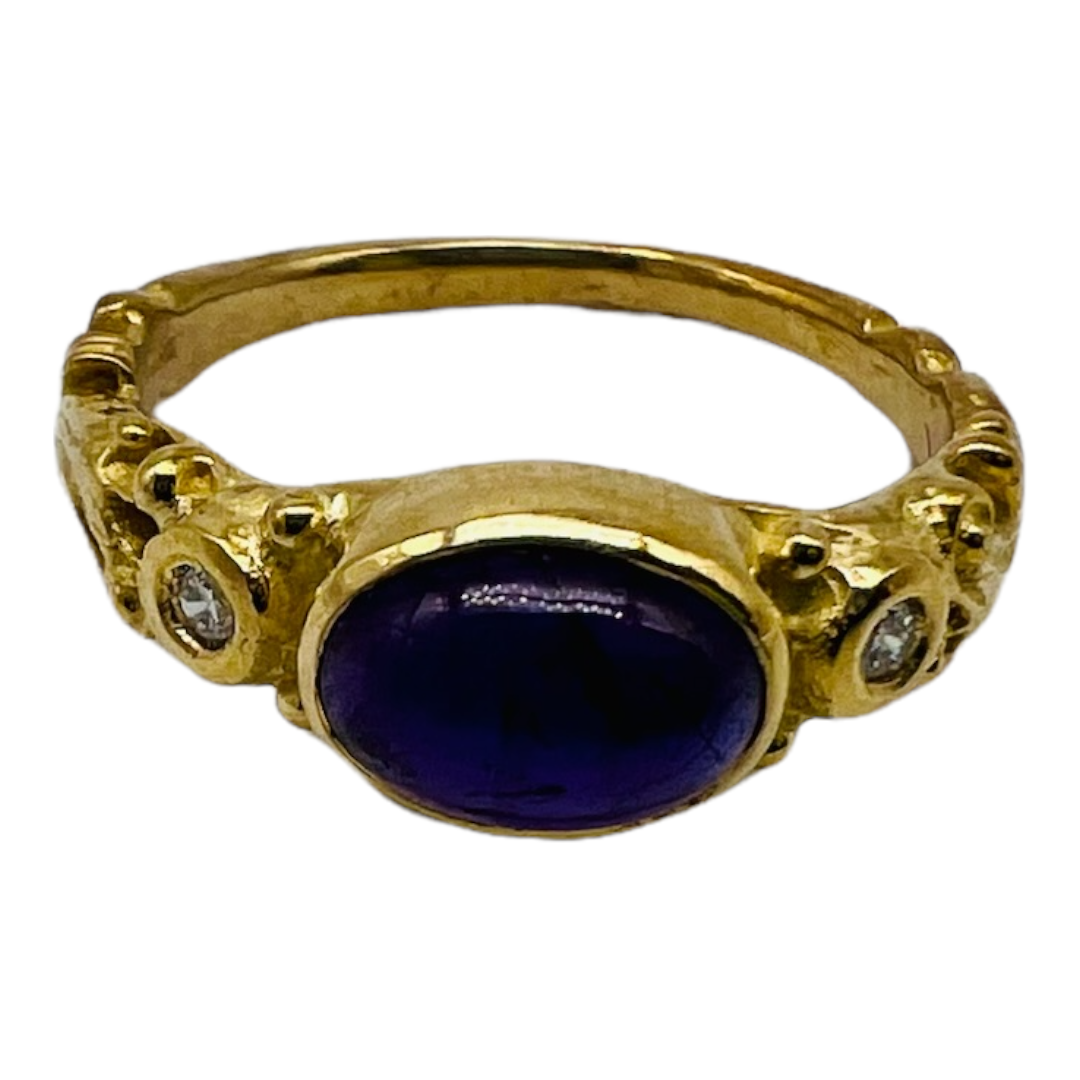 Ring, Amethyst with diamonds